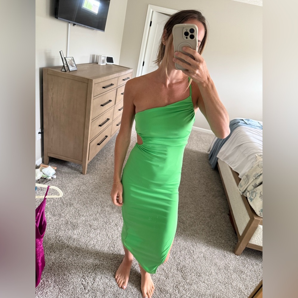 Olivaceous Vibrant Green One-Shoulder Dress